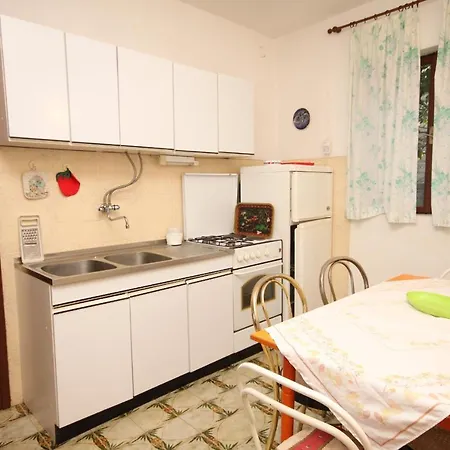 By The Sea Mastrinka, Ciovo - 2033 Apartment *